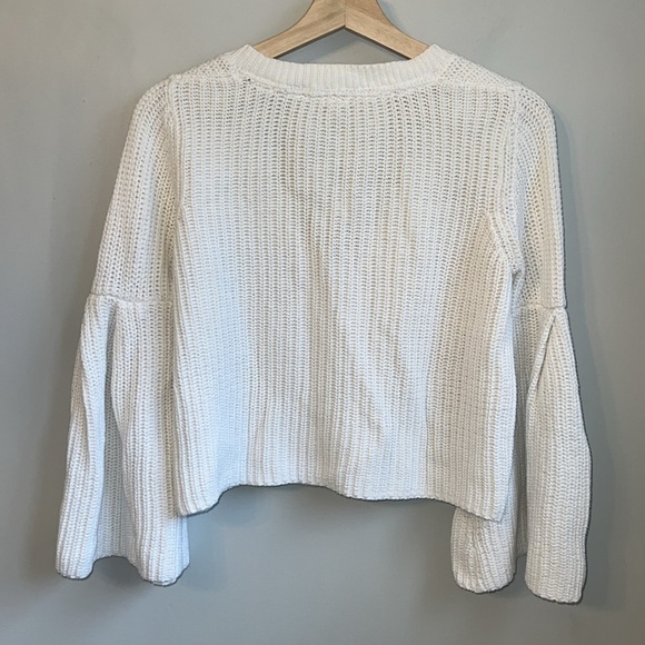 Free People Damsel White Bell Sleeve Knit Sweater SZ XS - Picture 4 of 6